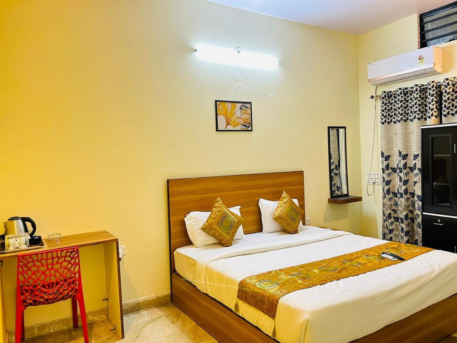 Shankar Vilaas -A Boutique Stay Forigners Choice Near Ghats And Temples Varanasi Exterior photo